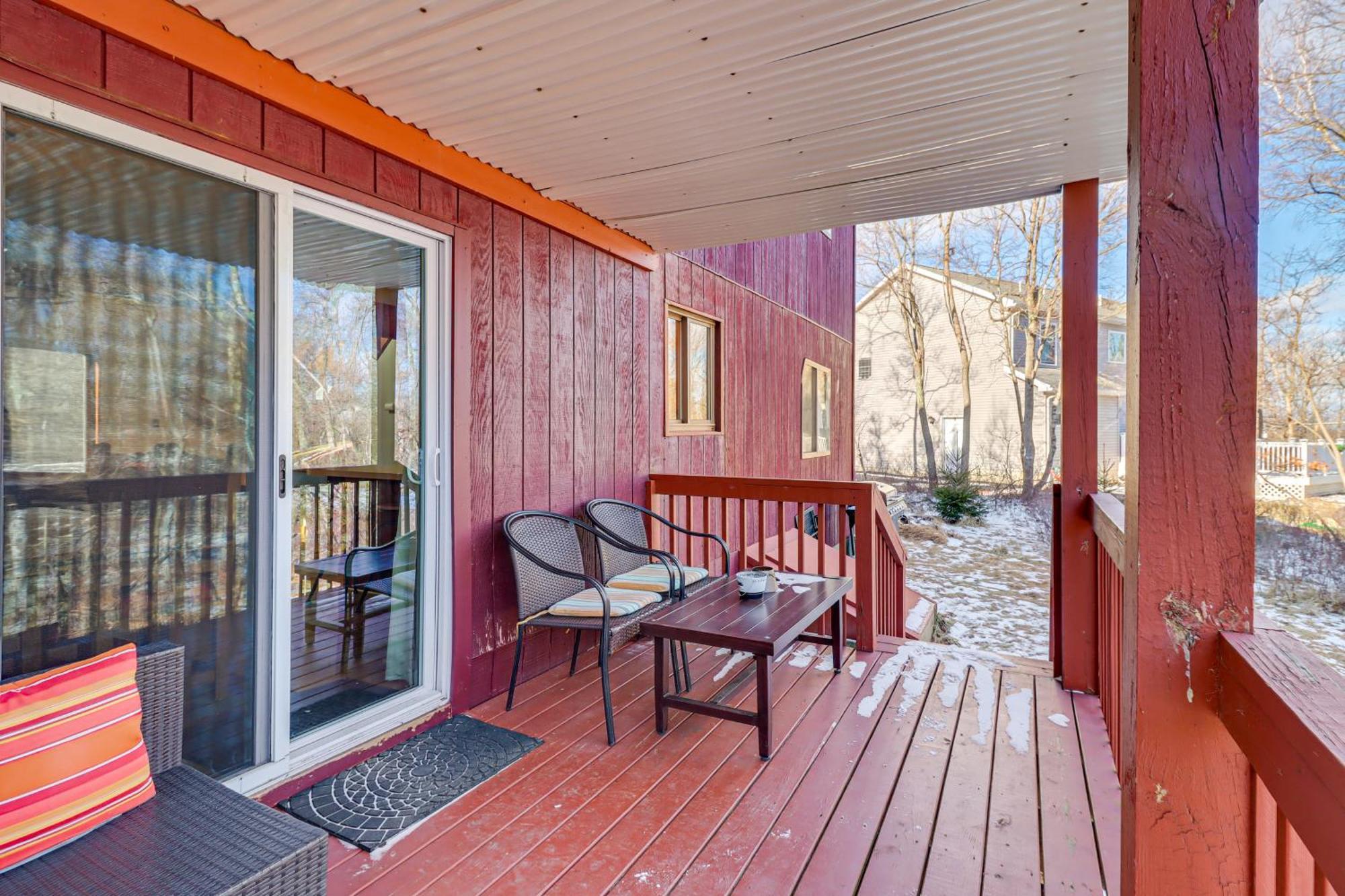 Poconos Home With Private Spa And Fire Pit Long Pond Dış mekan fotoğraf